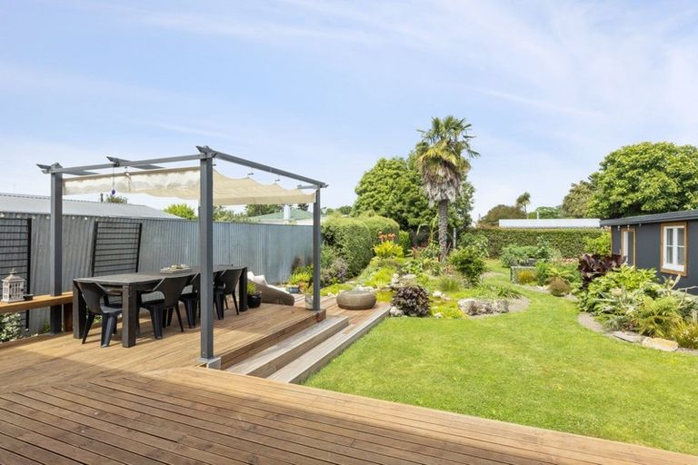 Photo of property in 1111a Heretaunga Street East, Parkvale, Hastings, 4122