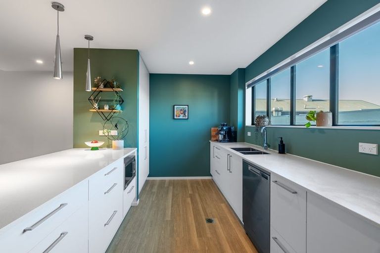Photo of property in The Terraces, 12/36d Welles Street, Christchurch Central, Christchurch, 8011