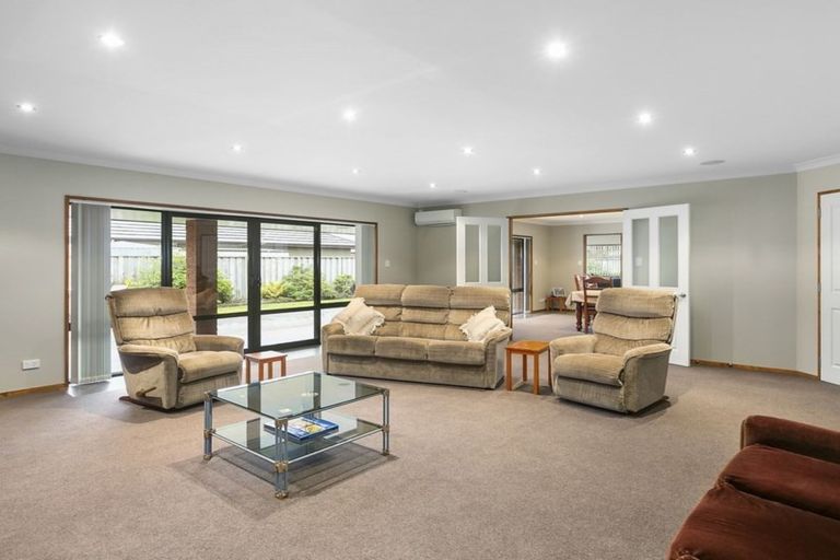 Photo of property in 17 Fenty Place, Mosgiel, 9024
