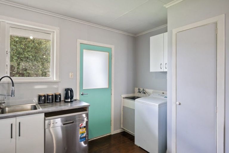 Photo of property in 2/64 Cruickshank Road, Clouston Park, Upper Hutt, 5018