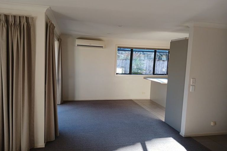 Photo of property in 18a Pirie Street, Palmerston North, 4410