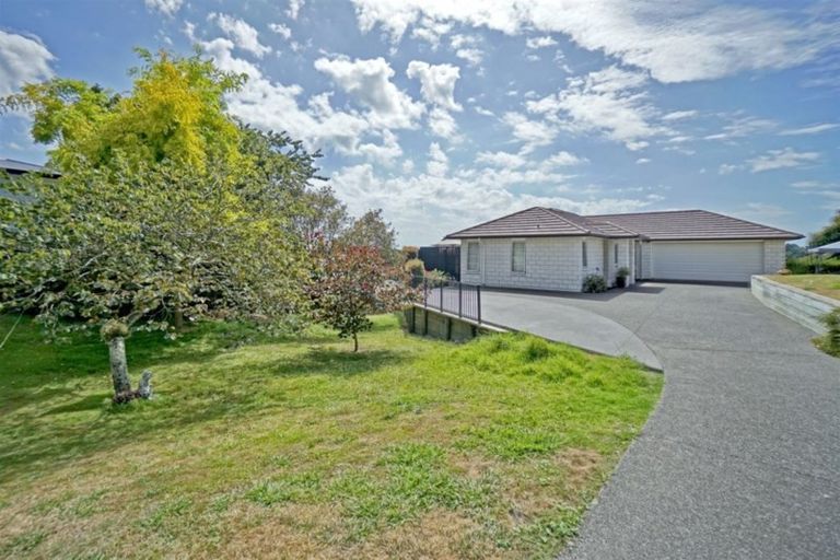 Photo of property in 8c Wiltshire Place, Te Puke, 3119