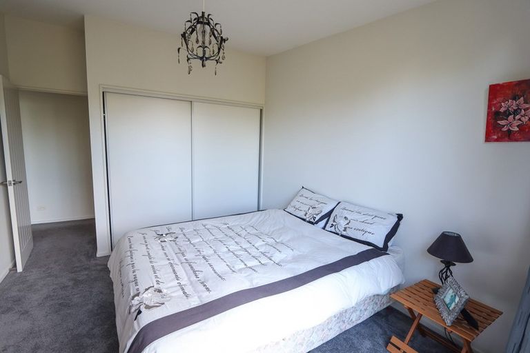 Photo of property in 12 Constance Place, Aidanfield, Christchurch, 8025