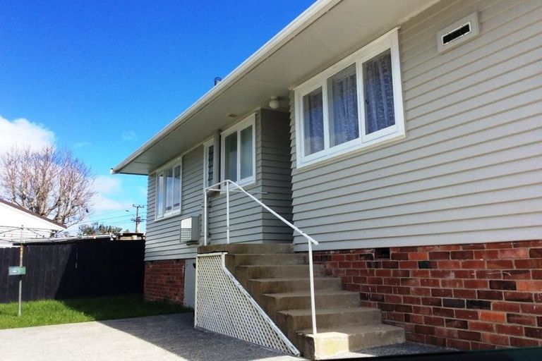 Photo of property in 15 Becroft Drive, Forrest Hill, Auckland, 0620