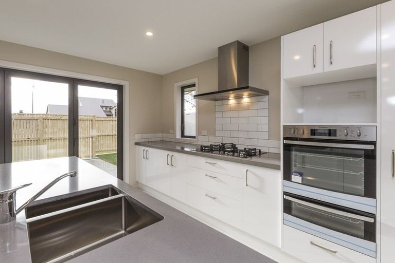 Photo of property in 13 Grand Oaks Drive, Awapuni, Palmerston North, 4412