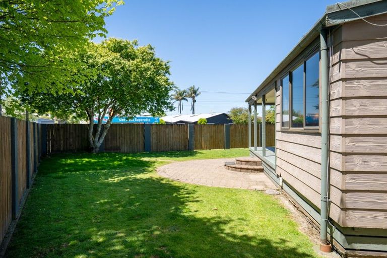 Photo of property in 277 Shakespeare Street, Leamington, Cambridge, 3432