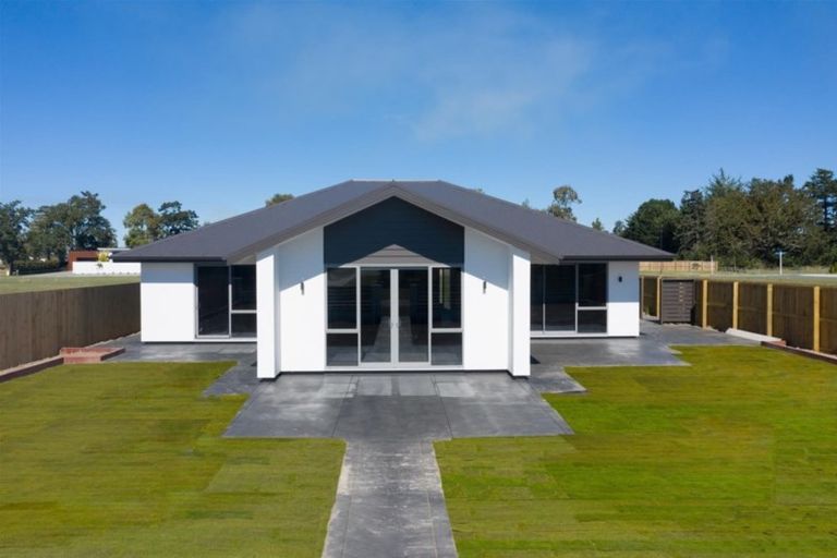 Photo of property in 6 Kelburn Place, Tinwald, Ashburton, 7700