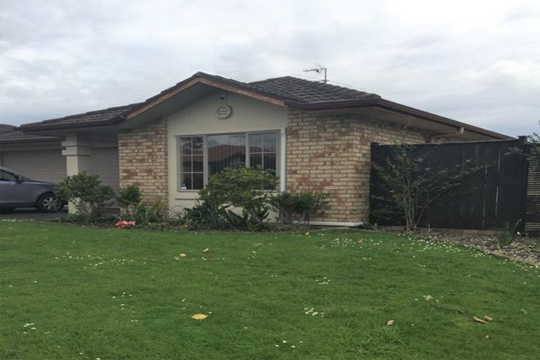 Photo of property in 28 Richfield Crescent, Westgate, Auckland, 0614