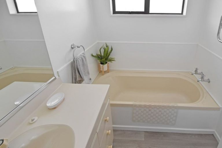 Photo of property in 26 Totara Drive, Twizel, 7901