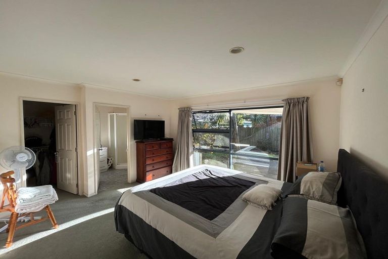 Photo of property in 21 Caltra Place, East Tamaki, Auckland, 2016