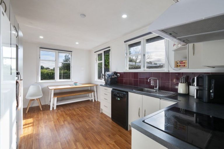 Photo of property in 35 Flower Street, Bulls, 4818