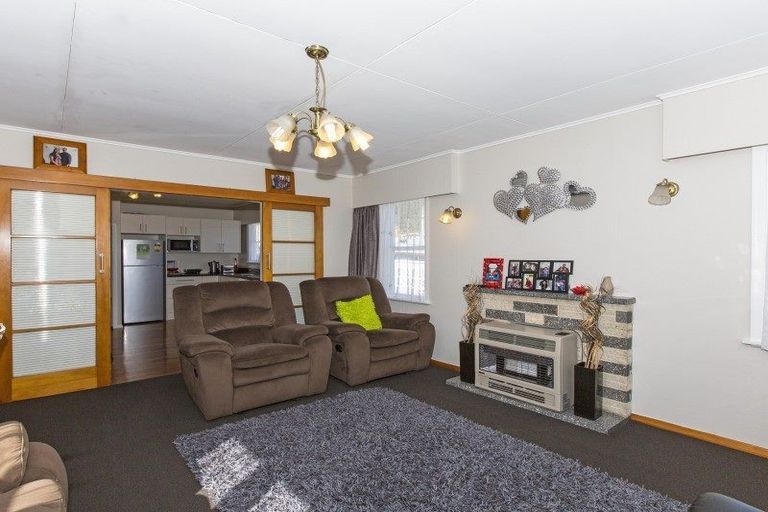 Photo of property in 17 Castlerea Street, Wainuiomata, Lower Hutt, 5014
