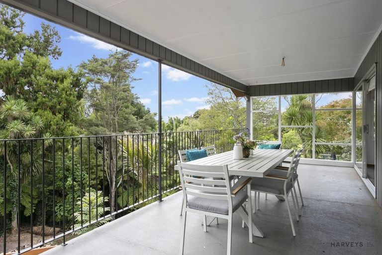 Photo of property in 201 Godley Road, Titirangi, Auckland, 0604
