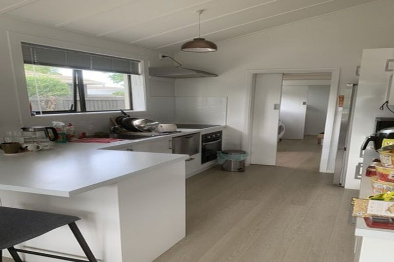 Photo of property in 8 Erin Crescent, Mairehau, Christchurch, 8013