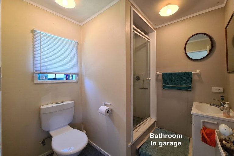 Photo of property in 68 Watt Street, Coromandel, 3506