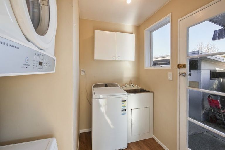 Photo of property in 2 Watson Place, Rangiora, 7400