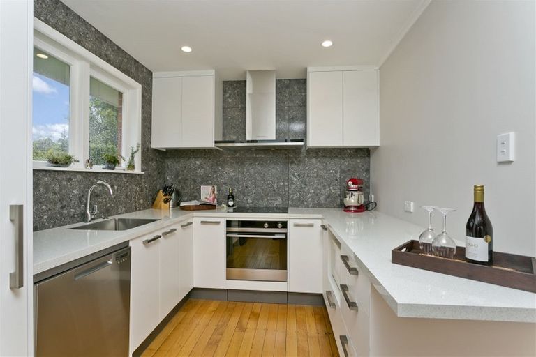 Photo of property in 1/12 Eban Avenue, Hillcrest, Auckland, 0627