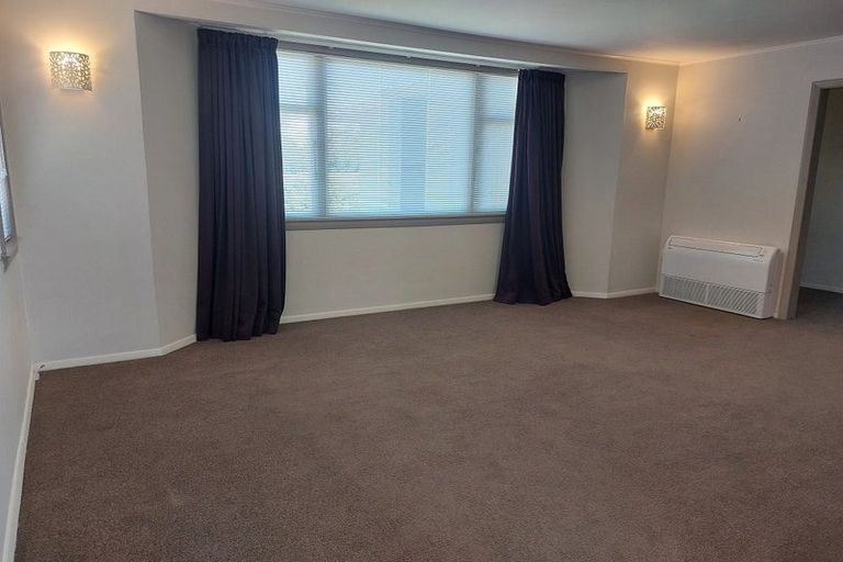 Photo of property in 374 High Street South, Carterton, 5713