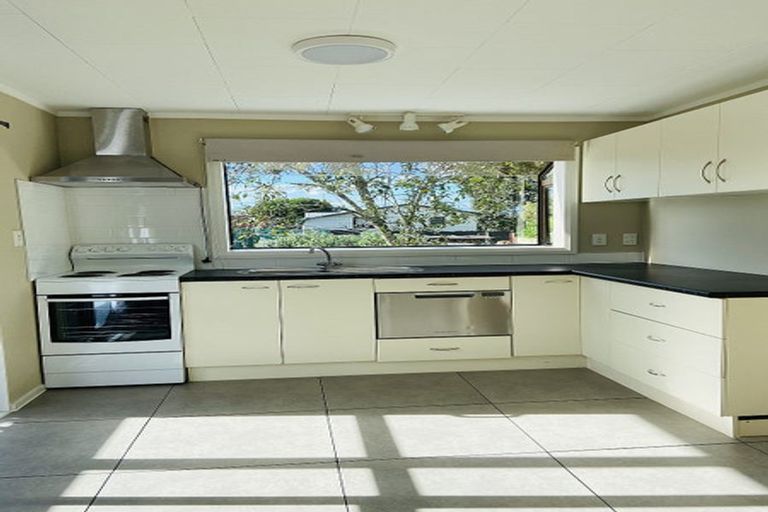 Photo of property in 29 Myers Road, Manurewa East, Auckland, 2102