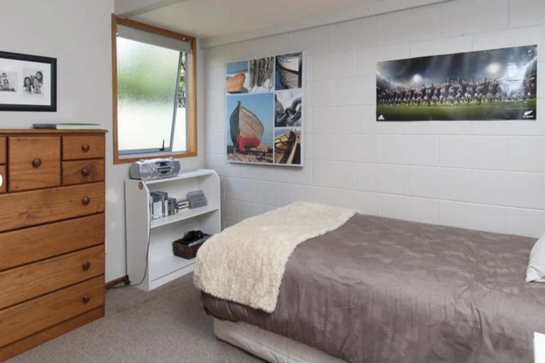 Photo of property in 21a Page Point, Mellons Bay, Auckland, 2014