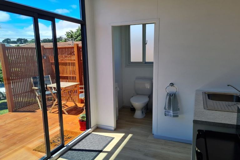 Photo of property in 4 Gavin Road, Raumati Beach, Paraparaumu, 5032