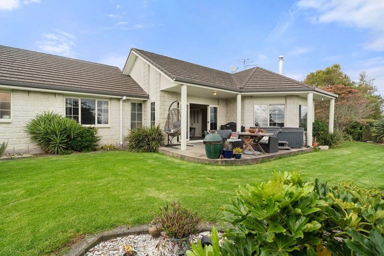 Photo of property in 193 Omokoroa Road, Omokoroa, 3114