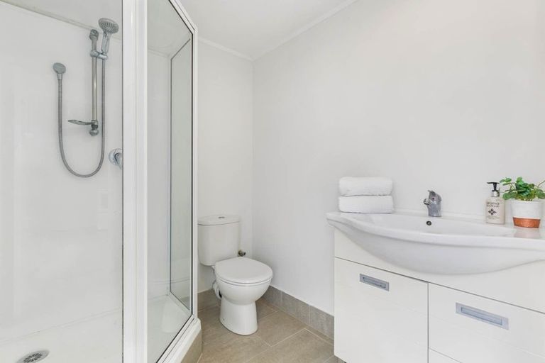 Photo of property in 29 St Annes Crescent, Wattle Downs, Auckland, 2103