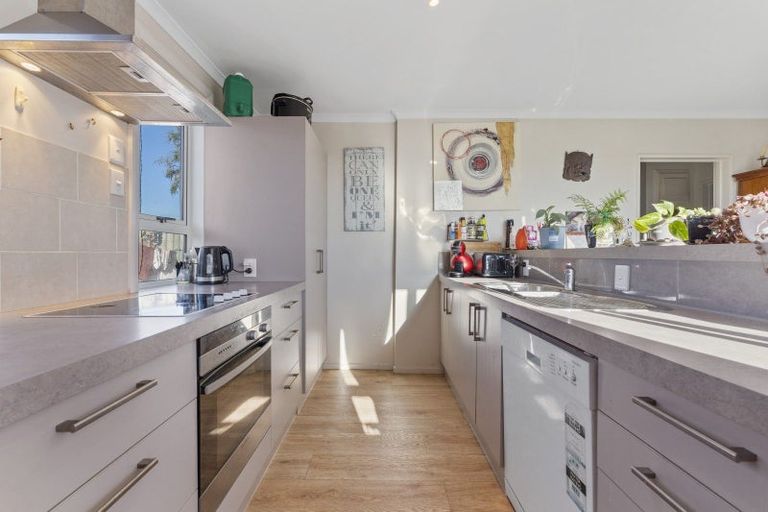 Photo of property in 12 Collins Street, Gonville, Whanganui, 4501