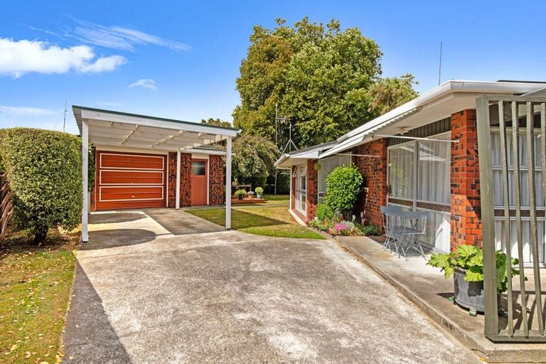 Photo of property in 43 Kentucky Way, Awapuni, Palmerston North, 4412
