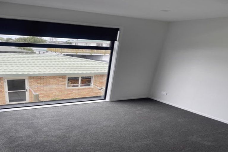 Photo of property in 5/793 Te Atatu Road, Te Atatu Peninsula, Auckland, 0610