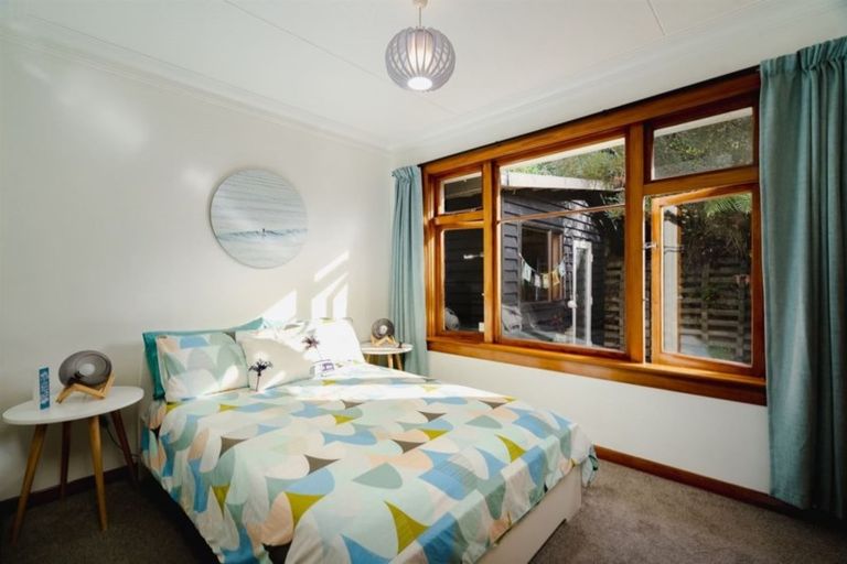 Photo of property in 20 Seaview Terrace, Kew, Dunedin, 9012