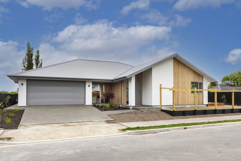 Photo of property in 12 Elsie Lange Way, Casebrook, Christchurch, 8051