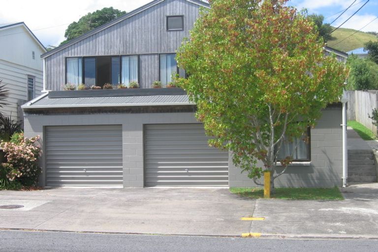 Photo of property in 2/14 High Street, Devonport, Auckland, 0624