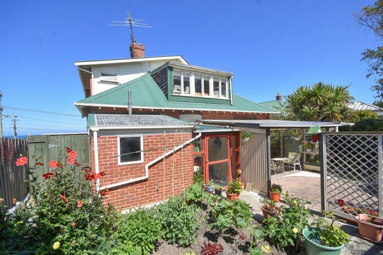 Photo of property in 71 Moana Crescent, Musselburgh, Dunedin, 9013