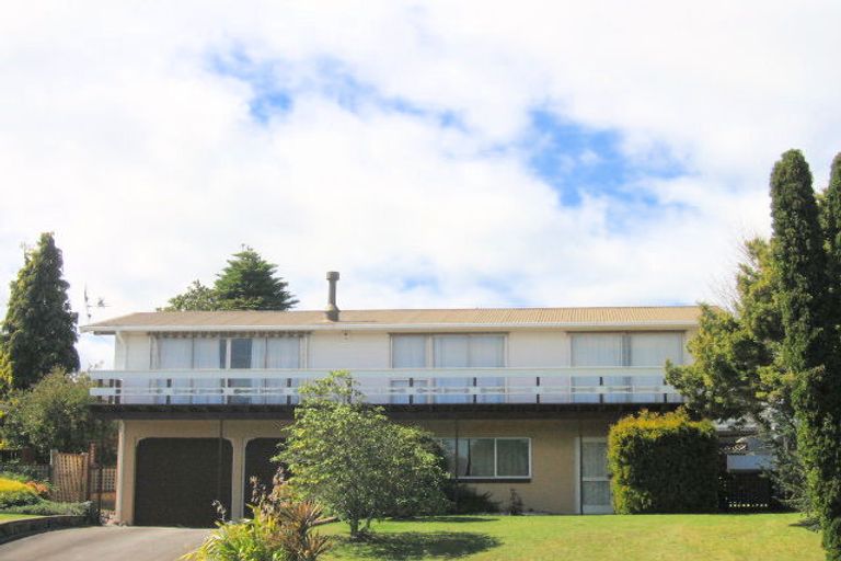 Photo of property in 26 Richmond Avenue, Richmond Heights, Taupo, 3330