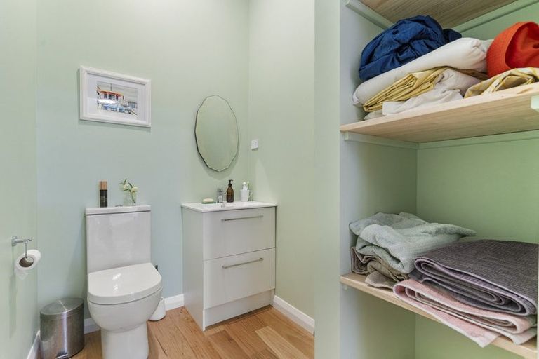 Photo of property in 68 Kent Street, Carterton, 5713