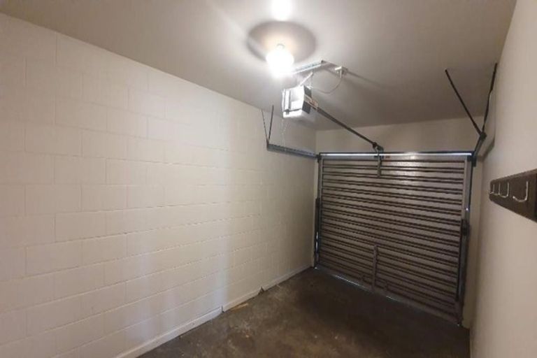 Photo of property in 1/18 Division Street, Riccarton, Christchurch, 8041