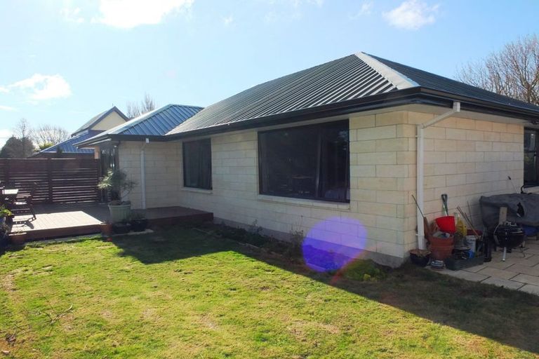 Photo of property in 2/30 Lees Road, Strowan, Christchurch, 8052