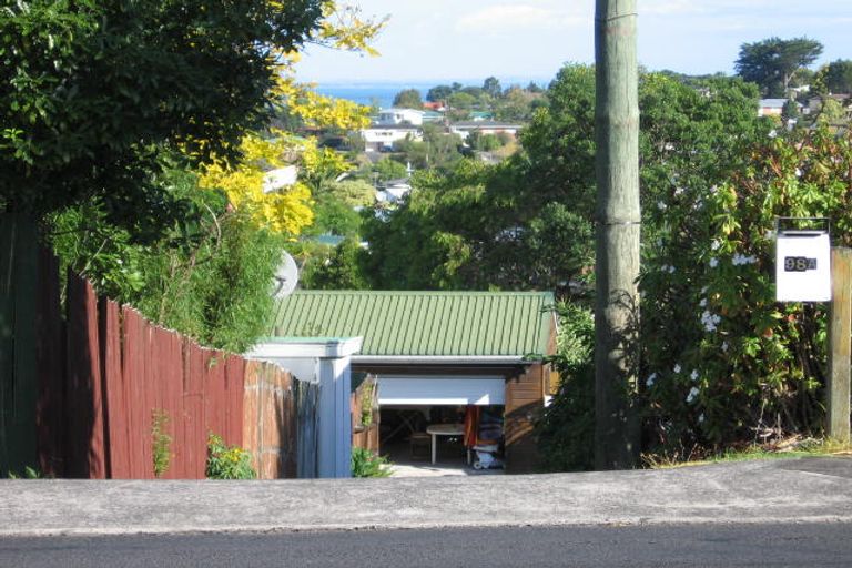 Photo of property in 1/98 Golf Road, New Lynn, Auckland, 0600