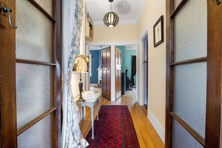 Photo of property in 15 Hamilton Road, Cambridge, 3434