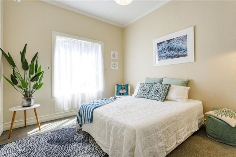 Photo of property in 25 Clifford Street, Dalmore, Dunedin, 9010