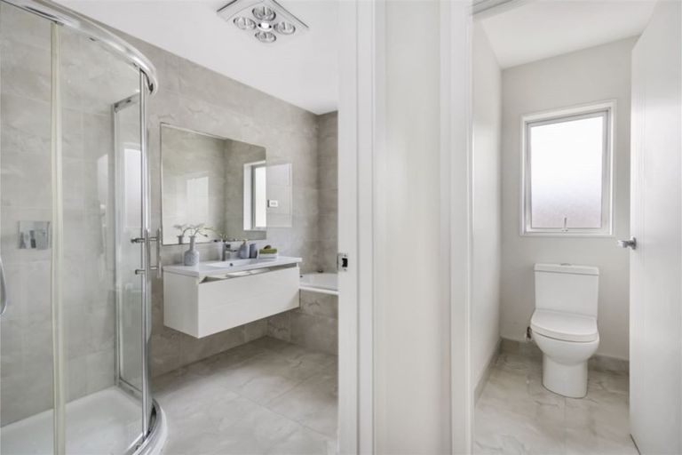 Photo of property in 23 Ravello Rise, Flat Bush, Auckland, 2019