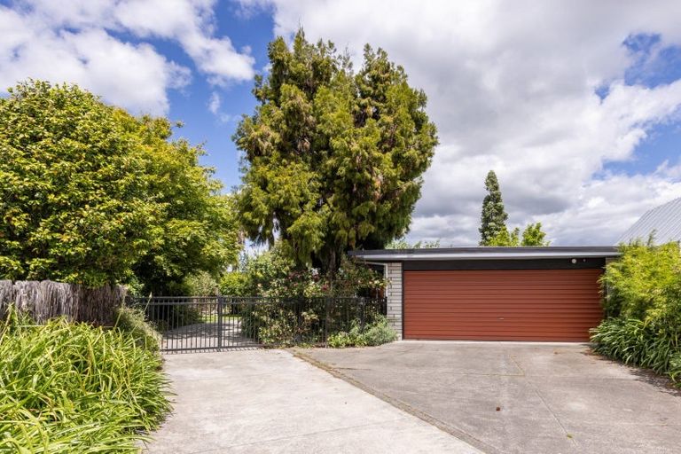 Photo of property in 21 Upham Crescent, Taradale, Napier, 4112
