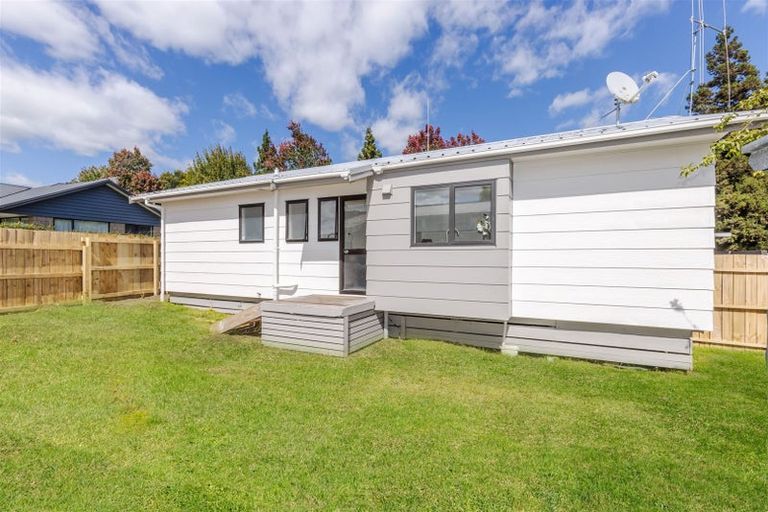 Photo of property in 22b Sandleigh Road, Hamilton Lake, Hamilton, 3204