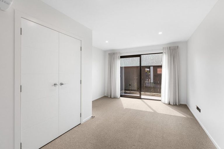 Photo of property in 2/5 Vesty Avenue, Hillcrest, Hamilton, 3216