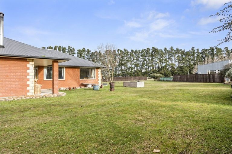 Photo of property in 1465 South Eyre Road, Swannanoa, 7476