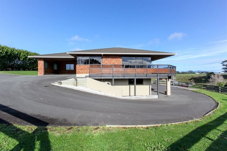 Photo of property in 354 Henwood Road, Hillsborough, New Plymouth, 4372