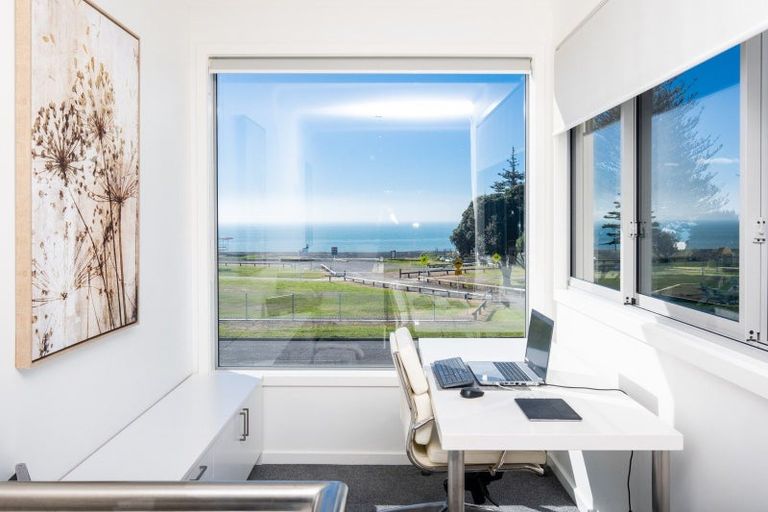 Photo of property in 17 Ferguson Avenue, Westshore, Napier, 4110