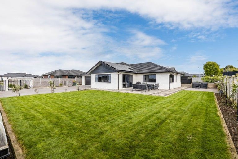 Photo of property in 31 Keene Drive, Bell Block, New Plymouth, 4312