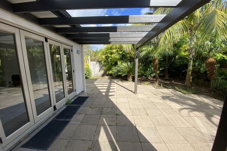 Photo of property in 58 English Oak Drive, Schnapper Rock, Auckland, 0632
